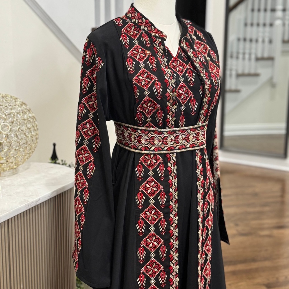 Halakeeya 3 Pcs Elagant Tatreez Embroidered Thobe kuftan Dress
